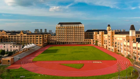 Best Running Track for Schools, Universities & Stadiums | Buyer's Guide